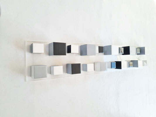 Black and white wood art. Narrow and long wood wall art. Modern art. Sculpture 3d. Resin finish. It can be hung vertically or horizontally ©